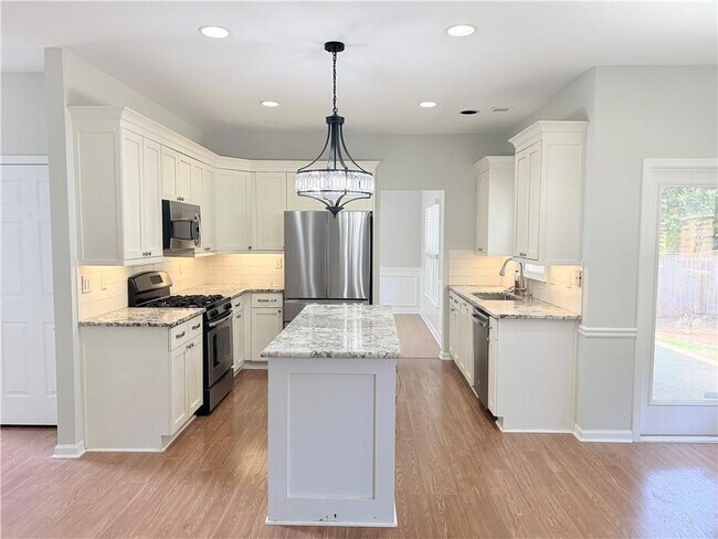 Building Photo - 6730 Wolford Ct