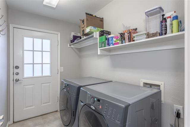 Building Photo - 10808 Paisano Dr