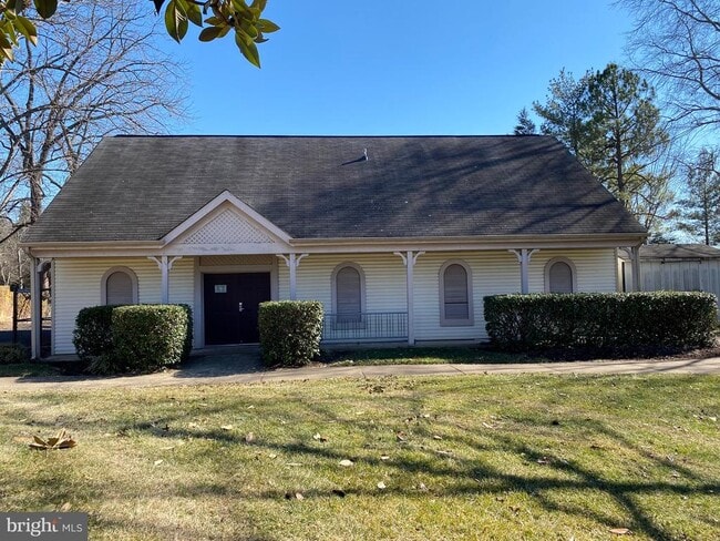 Building Photo - 5833 Orchard Hill Ct
