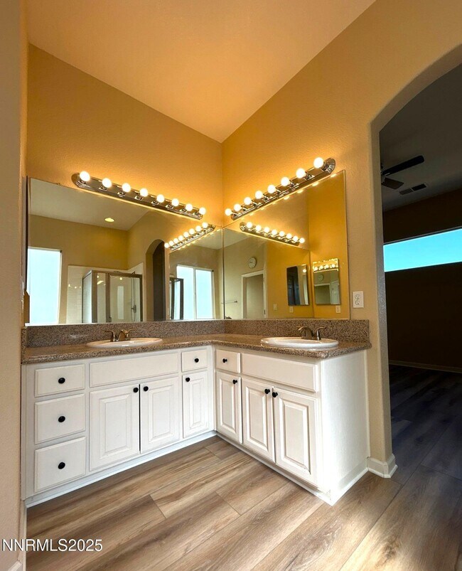 Building Photo - 1484 Cloud Peak Dr