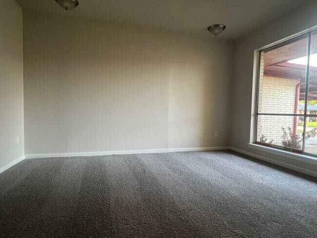 Building Photo - 5310 Grace Point Ln