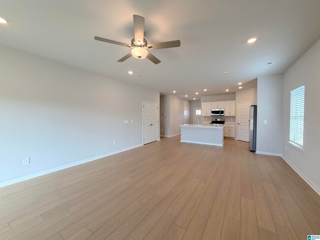 Building Photo - 14707 Mountain Strm Dr