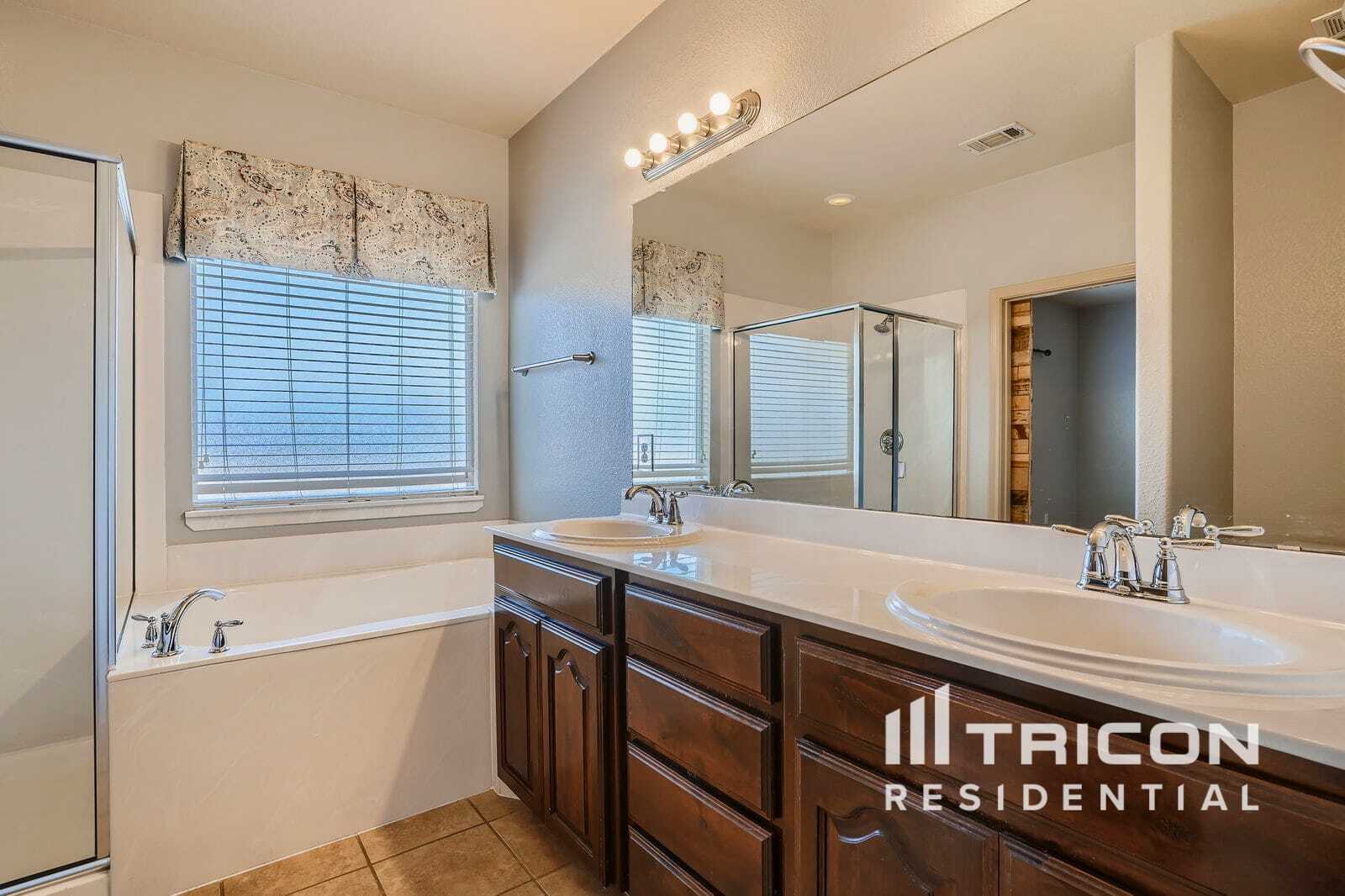 Building Photo - 8508 Axis Deer Run