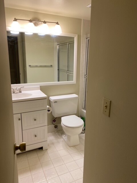 Building Photo - 503 Shady Pine Way