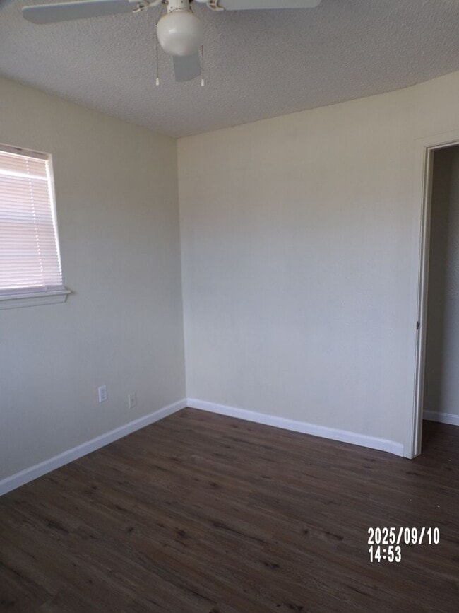 Building Photo - Great home close to Voch-tech, southwester...