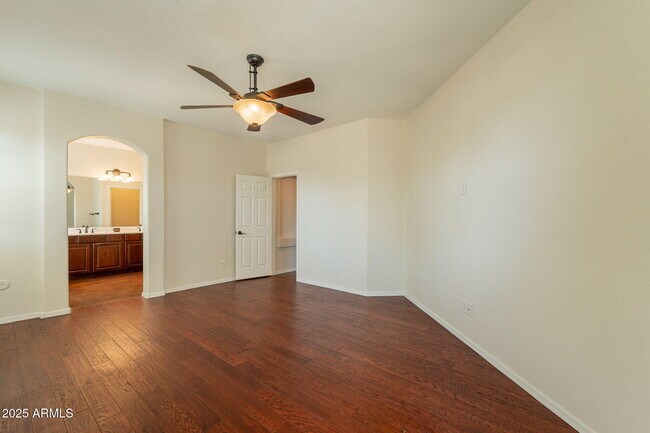 Building Photo - 888 S 165th Ln