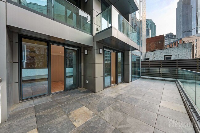 Building Photo - 42-62 Hunter St