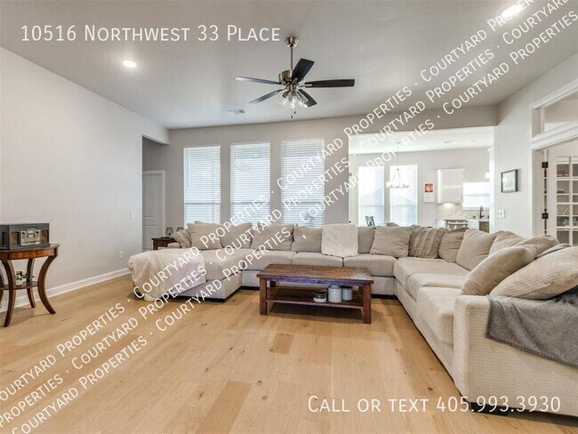 Building Photo - 10516 NW 33rd Pl
