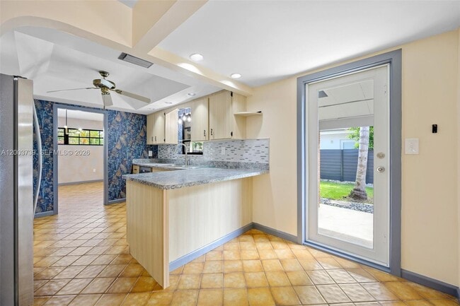 Building Photo - 5746 SW 53rd Terrace