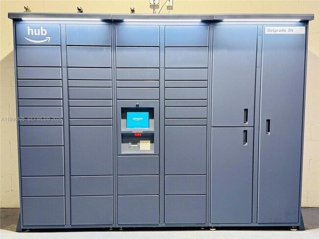 Building Photo - 18011 Biscayne Blvd