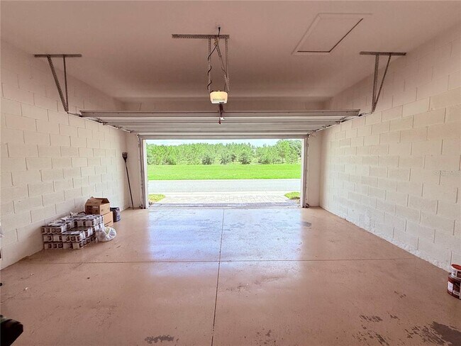 Building Photo - 16527 Prairie School Dr