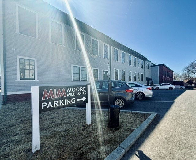 Primary Photo - Moore Mill Lofts