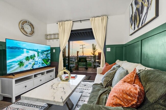 Building Photo - 5551 Churchward St