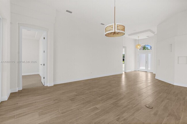 Building Photo - 3 Rio Vista Dr