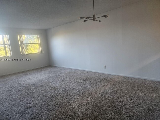 Building Photo - 8100 Geneva Ct