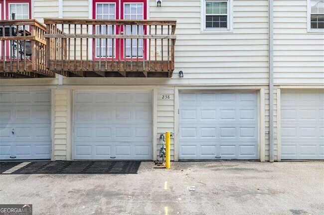 Building Photo - 238 Chads Ford Way