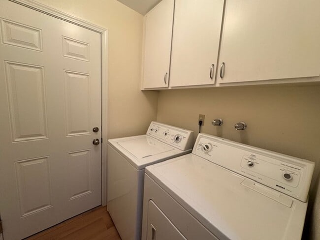Building Photo - Wonderful single level home in Moraga-grea...