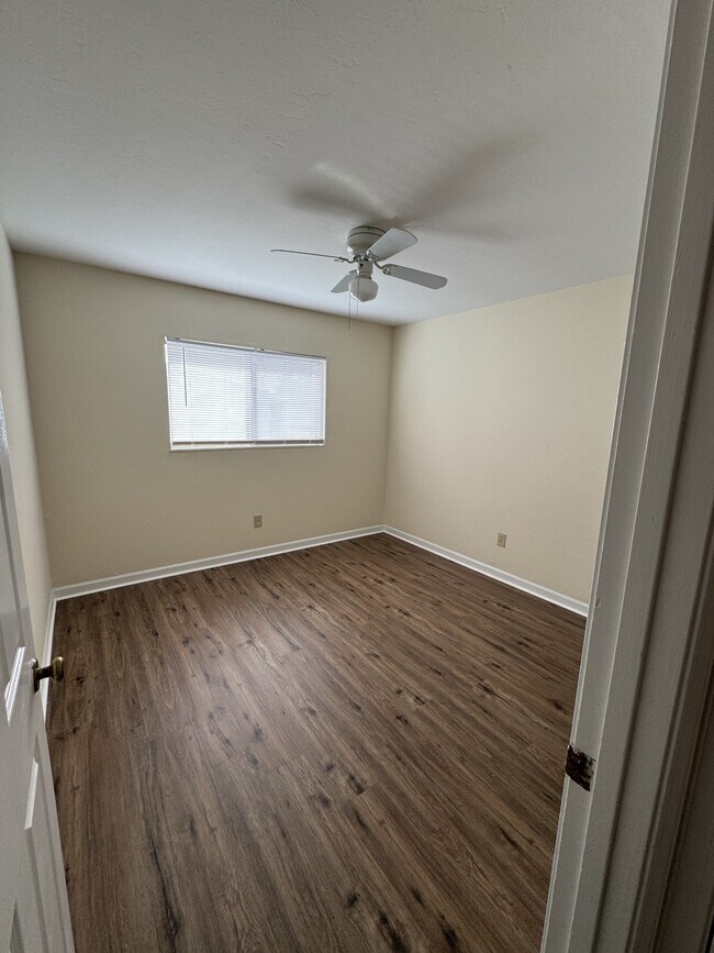 Building Photo - 1101 2nd Ave N