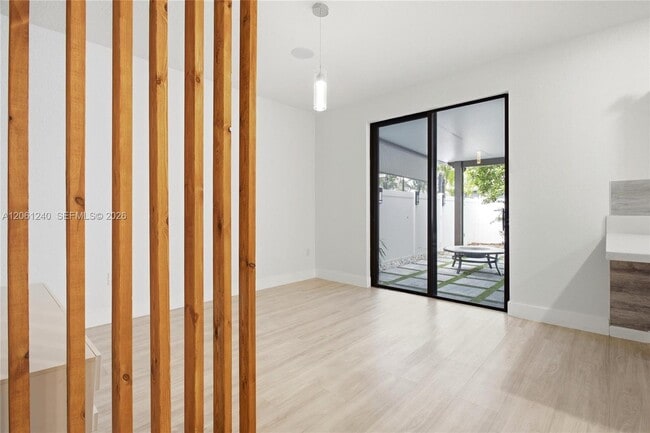 Building Photo - 3430 W 106th Terrace