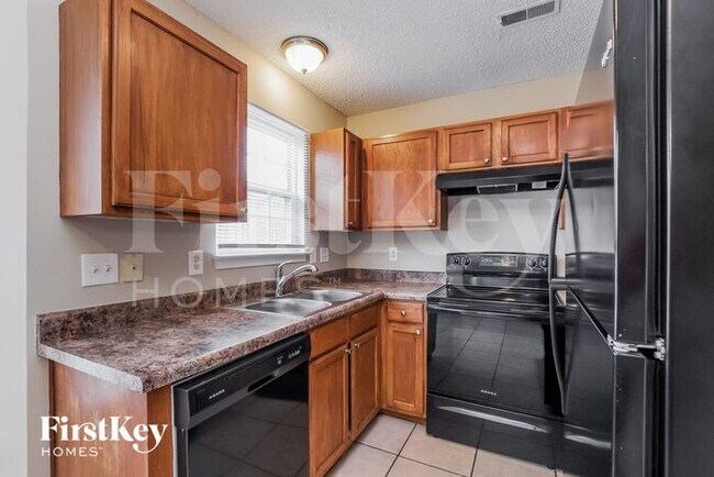 Building Photo - 5519 Stone Bluff Ct