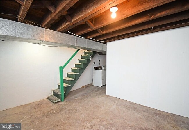 Building Photo - 2219 Ardmore Ave