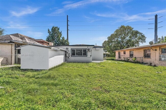 Building Photo - 797 NW 35th St