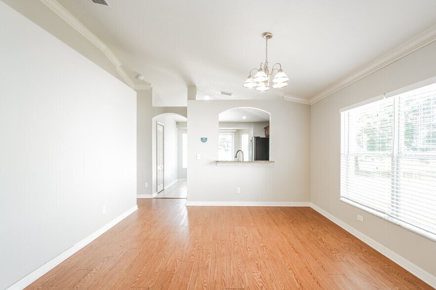 Building Photo - 18136 Cypress Bay Pkwy