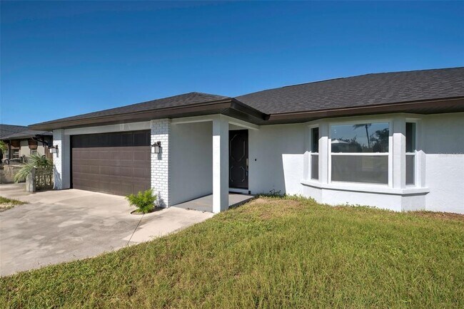 Building Photo - 7379 Snow Dr