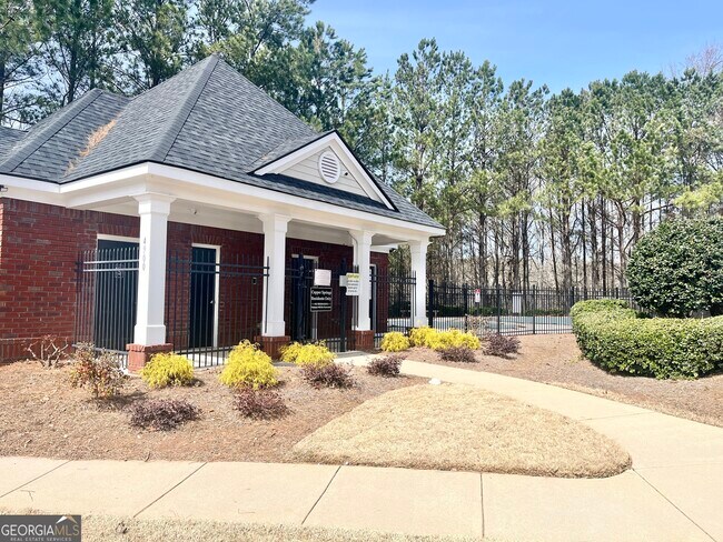 Building Photo - 4713 Autumn Rose Trail