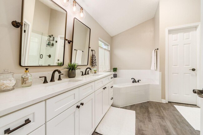 Building Photo - 9550 Mission Dr