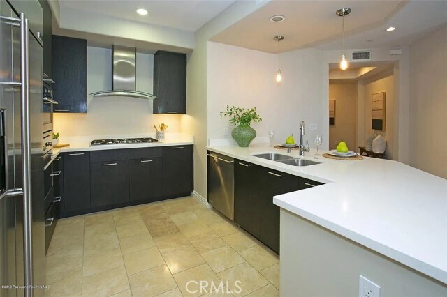 Building Photo - 511 Caruso Ave