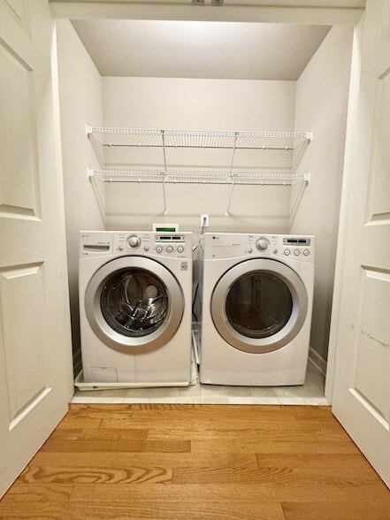 Building Photo - 1801 Brentwood Pointe