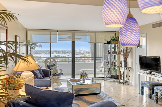 Building Photo - 3589 S Ocean Blvd