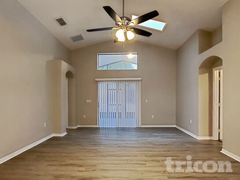Building Photo - 3027 Wild Pepper Ave
