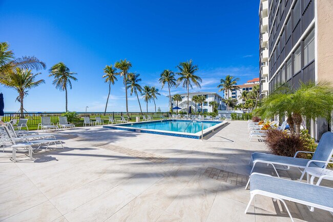 Building Photo - 10475 Gulf Shore Dr