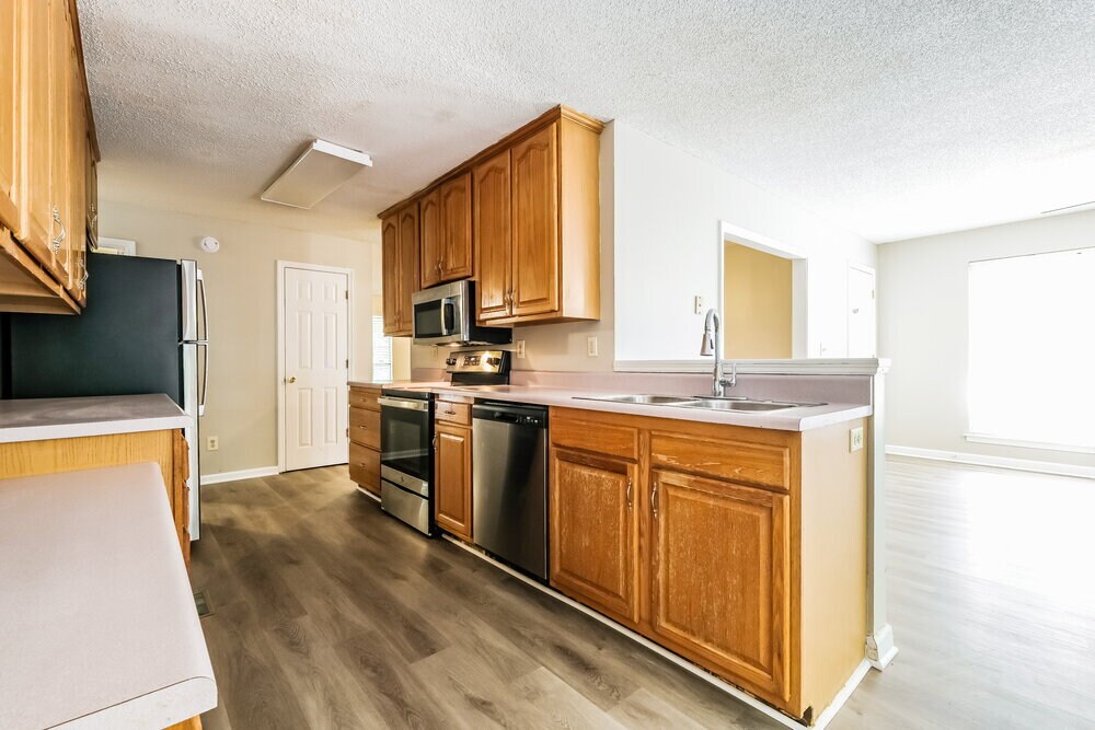 Building Photo - 4681 Woodglen Ct