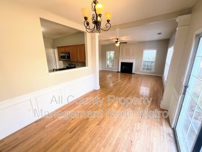 Building Photo - 5990 Barrington Ln