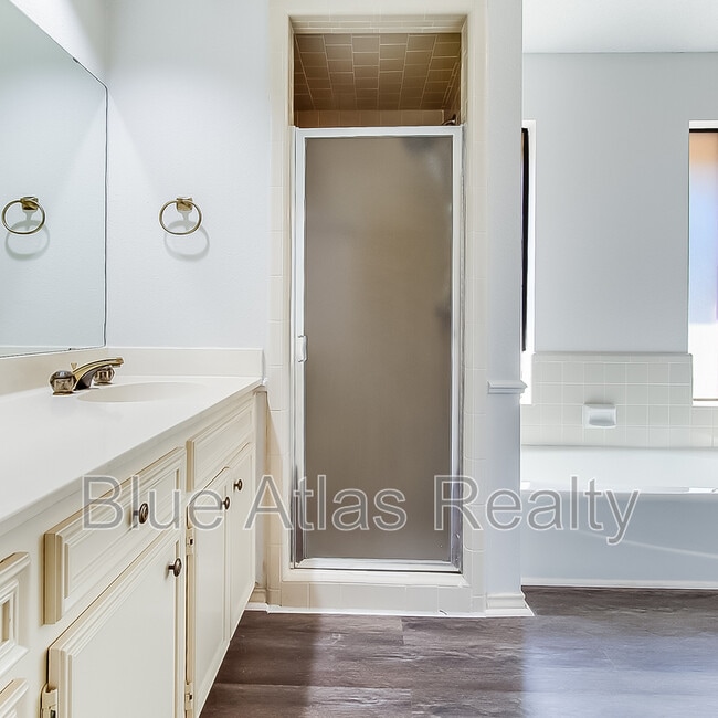 Building Photo - 5727 Ridgerock Ct