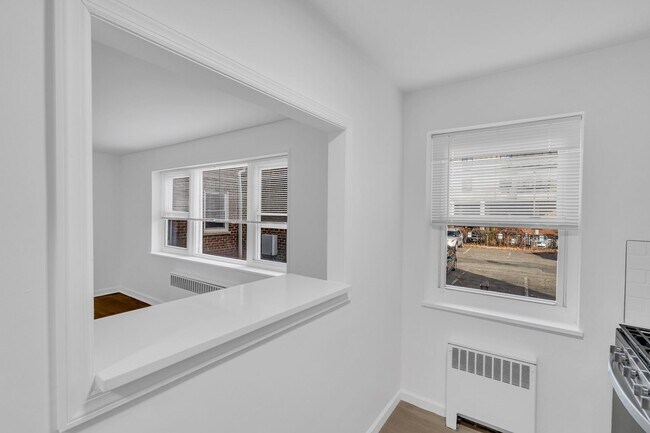 Building Photo - 249 W Jersey St