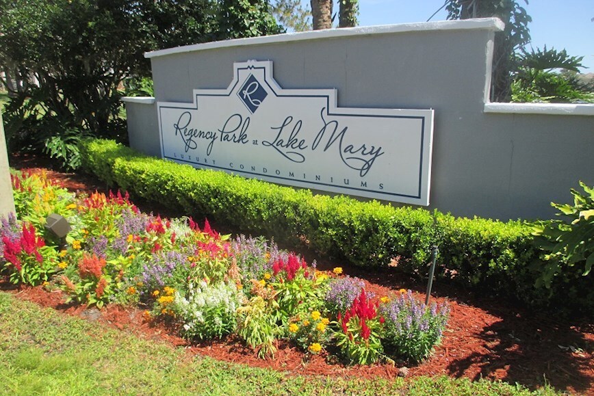 Building Photo - 2592 Grassy Point Dr