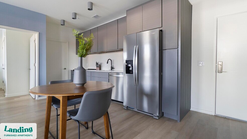 Building Photo - 815 Madison St