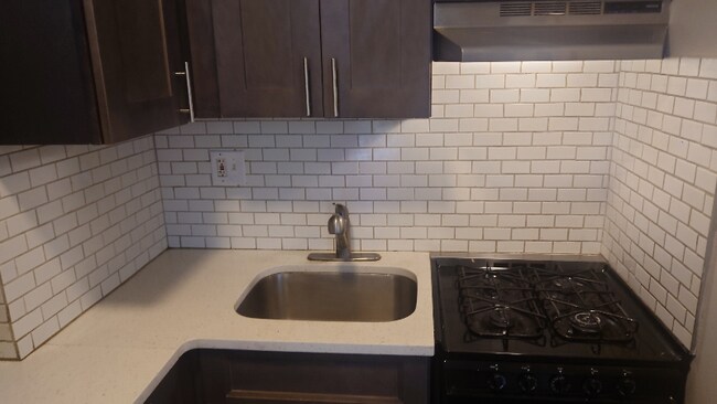 Building Photo - 5903 Greene St