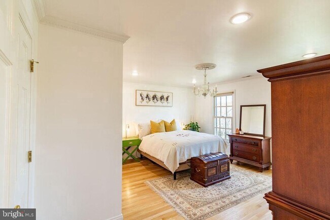 Building Photo - 14932 Alpine Bay Loop