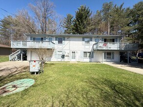 Building Photo - 6108-6108 Scotch Blue Dr