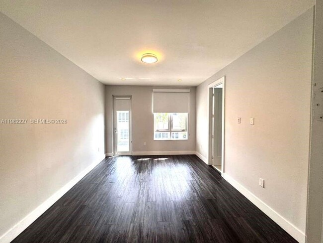 Building Photo - 6458 NW 103rd Psge