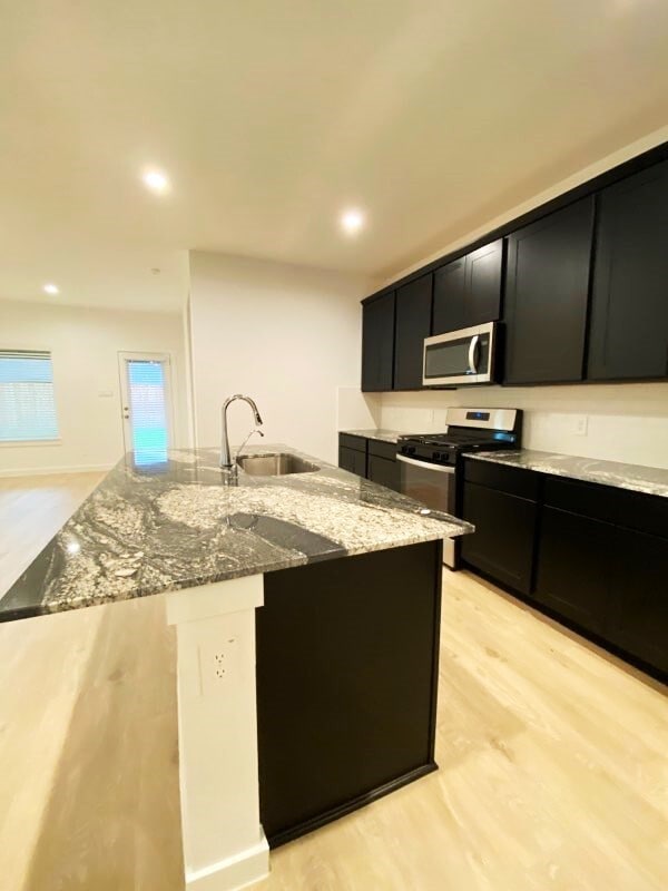 Building Photo - 1623 Fleetwood Crossing Dr