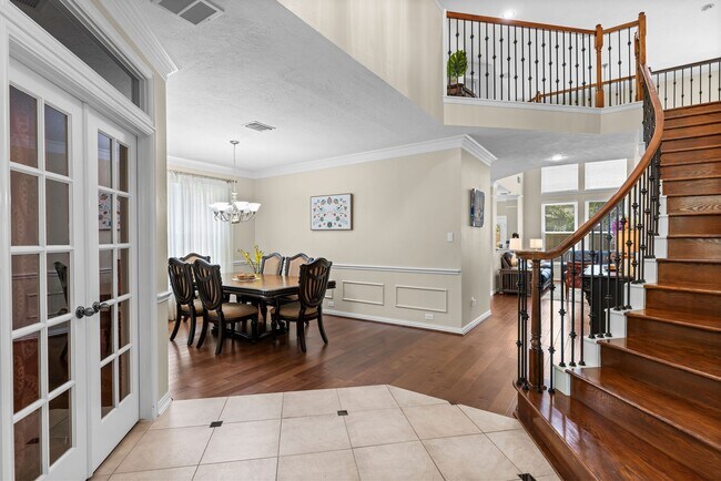 Building Photo - 27 E Artist Grove Cir