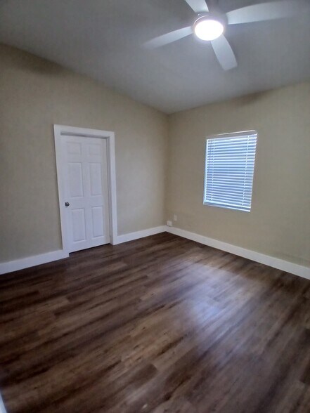 Building Photo - 18020 NW 5th Ave