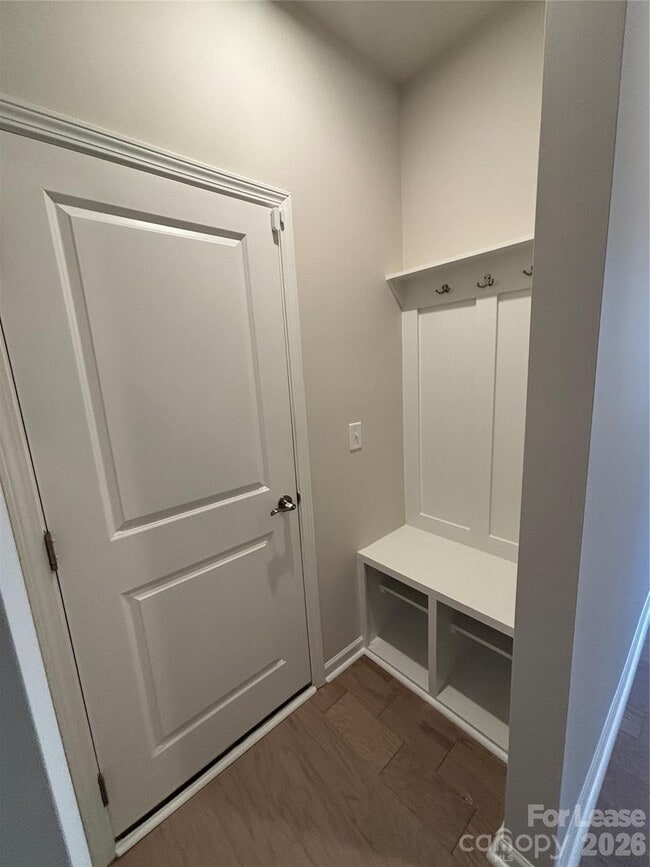 Building Photo - 5200 Somerset Hill Ln