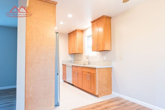 Building Photo - 928 Weldwood Ct